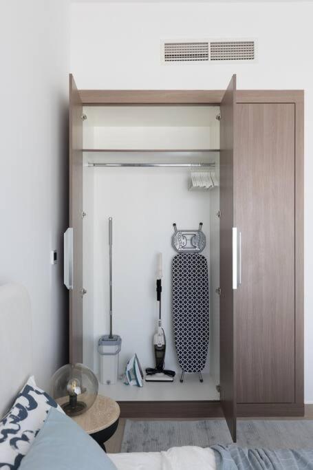 Colife Studio, Azizi Samia, Al Furjan 164 Apartment Dubai